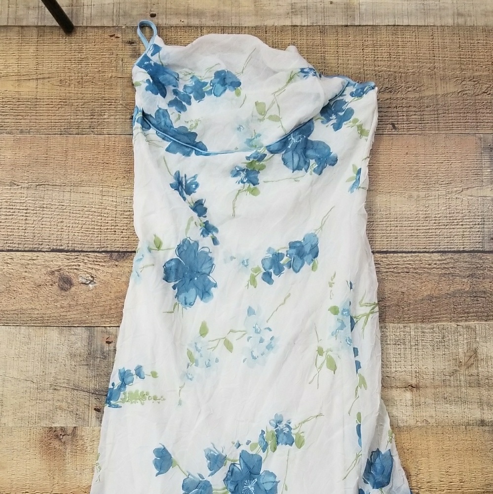 Cross strap summer dress